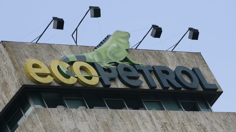 Aeronáutica Civil espera que Ecopetrol construya refinería de combustible sostenible para sus aviones