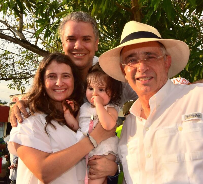 Paloma Valencia, Álvaro Uribe y su hija