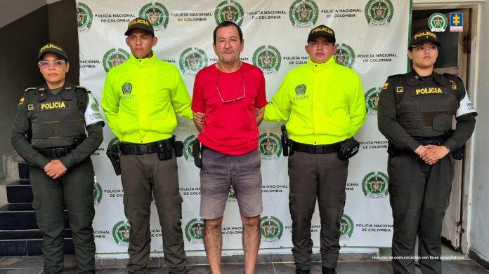 Profesor capturado por abuso sexual a niños del colegio.