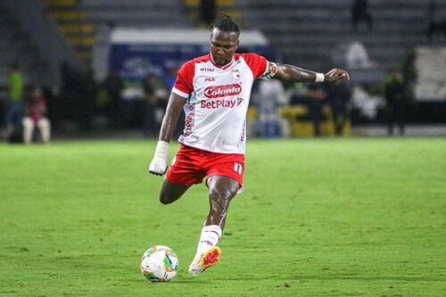 “Felices y enojados”, Santa Fe renovó a Rodallega, pero sus hinchas no están conformes por cierto detalle