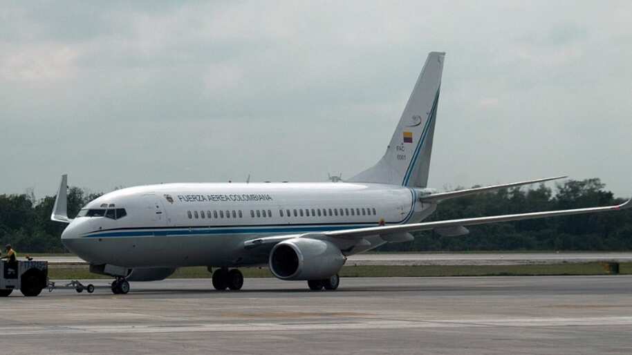 Colombianos deportados de Estados Unidos llegarán en avión presidencial