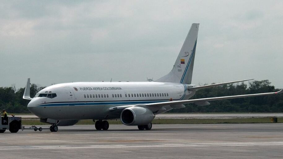 Colombianos deportados de Estados Unidos llegarán en avión presidencial