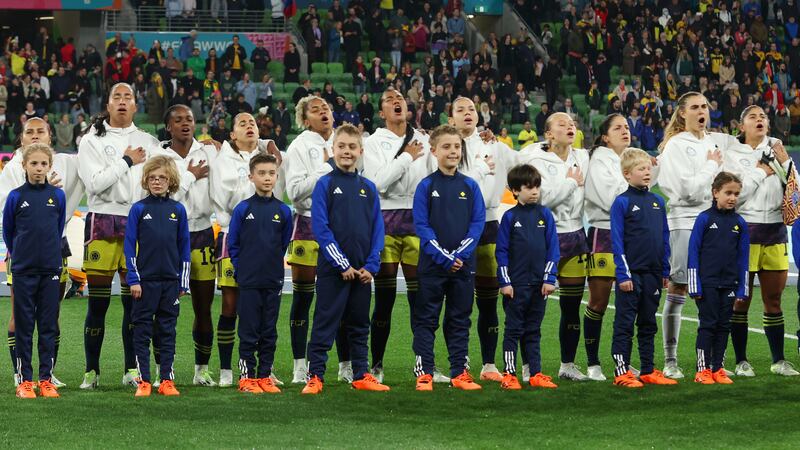 Hasta el presidente de la FIFA se emocionó escuchando el himno de Colombia en los 8vos del Mundial Femenino