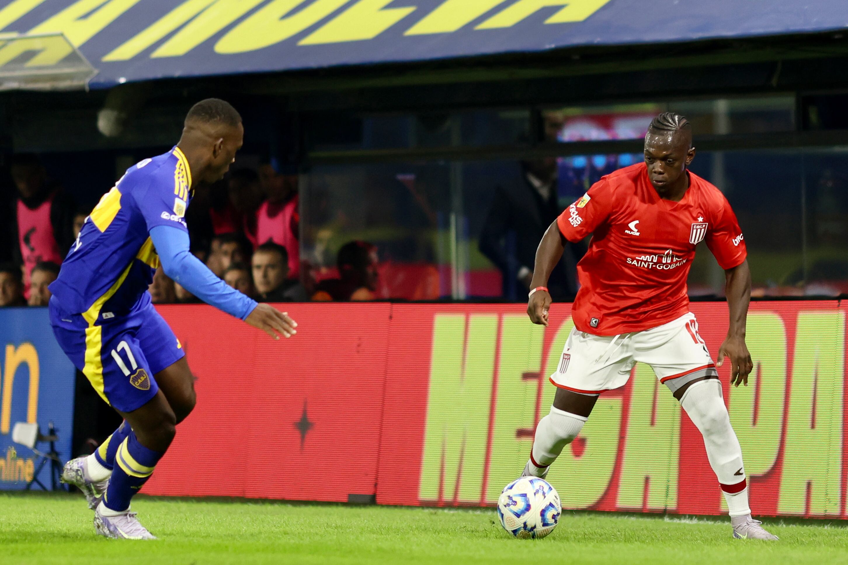 Reportan que se cayó la llegada de Edwuin Cetré a Boca Juniors por una vieja cicatriz