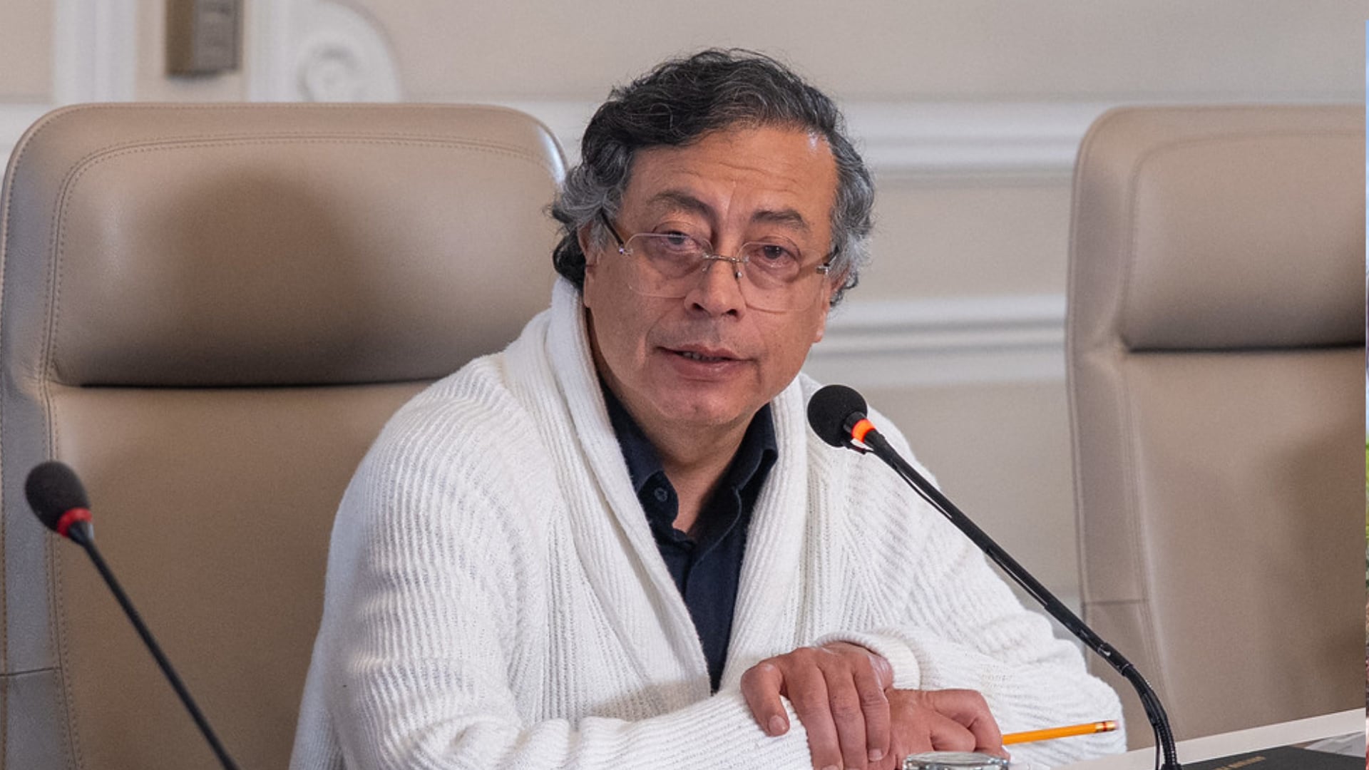 Petro duda del uso del avión Hércules accidentado