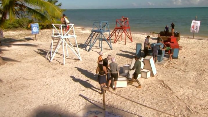'La Isla De Los Famosos' mostró una prueba a ciegas sobre una enorme pista que desquició a más de un participante y televidente.