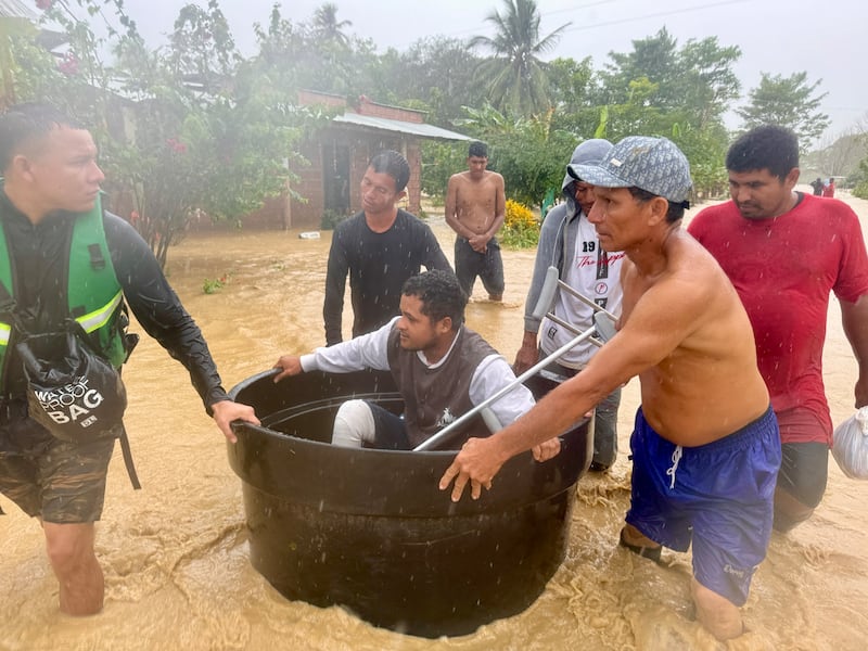 Necoclí bajo el agua
