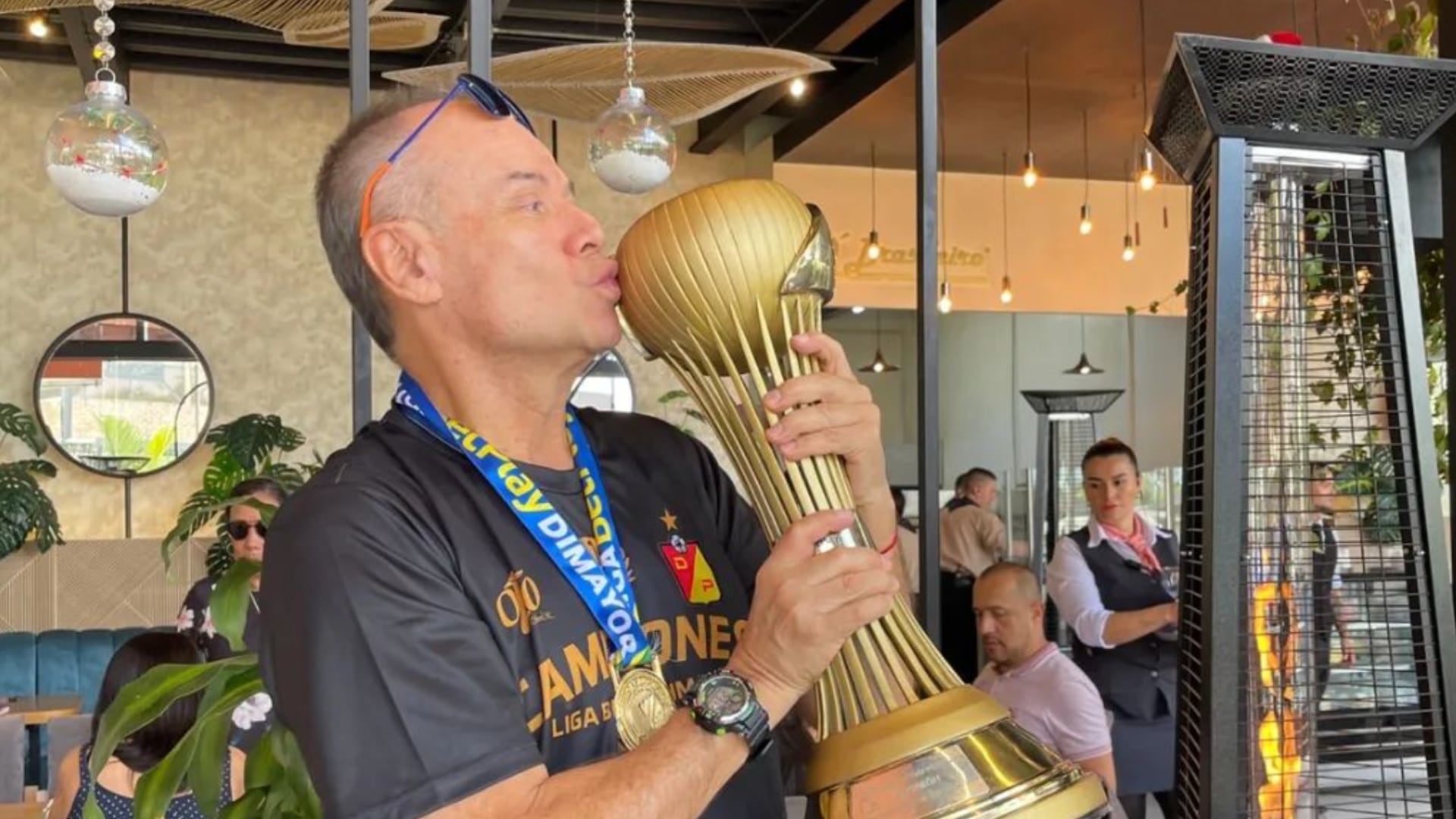 Tato Sanint, reconocido narrador del fútbol colombiano, tendrá una operación a corazón abierto.