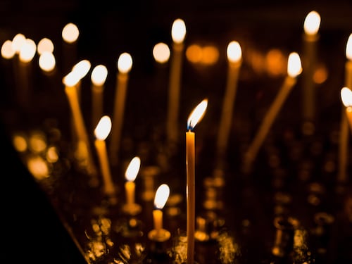 Los mejores rituales para atraer abundancia, bienestar y amor el 7 de velitas