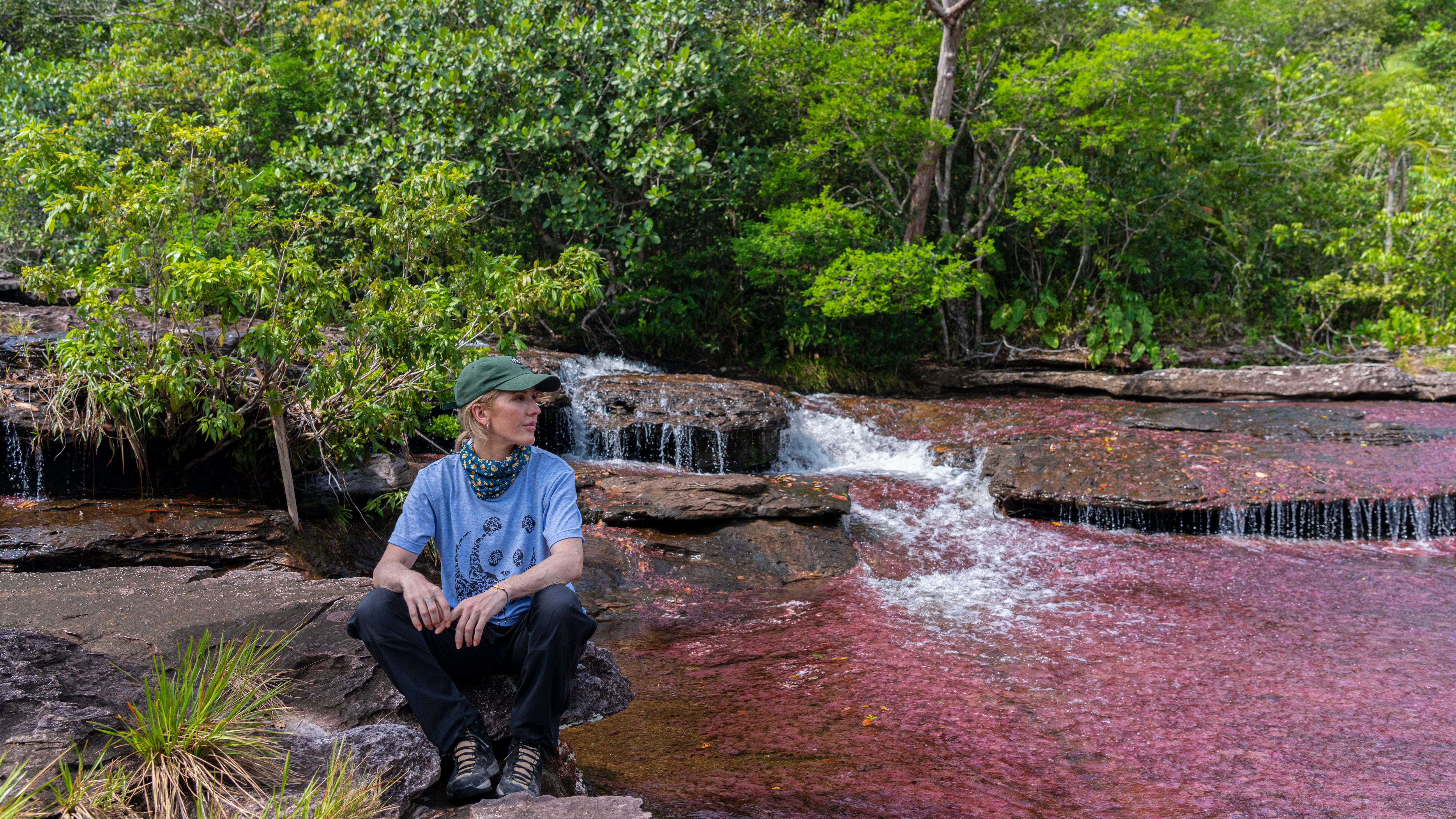 Ellie Goulding, cantante británica y embajadora de WWF, visitó la Amazonía colombiana para hacer un llamado a su protección