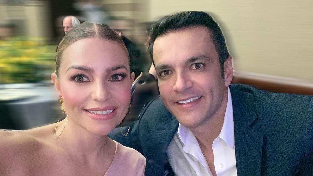 Juan Diego Alvira junto a su esposa