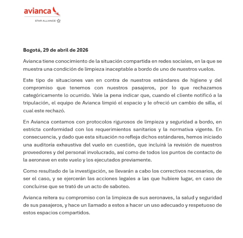 Foto pasajero denuncia hallazgo de servilleta con material fecal en vuelo de Avianca entre Bogotá y Chicago.