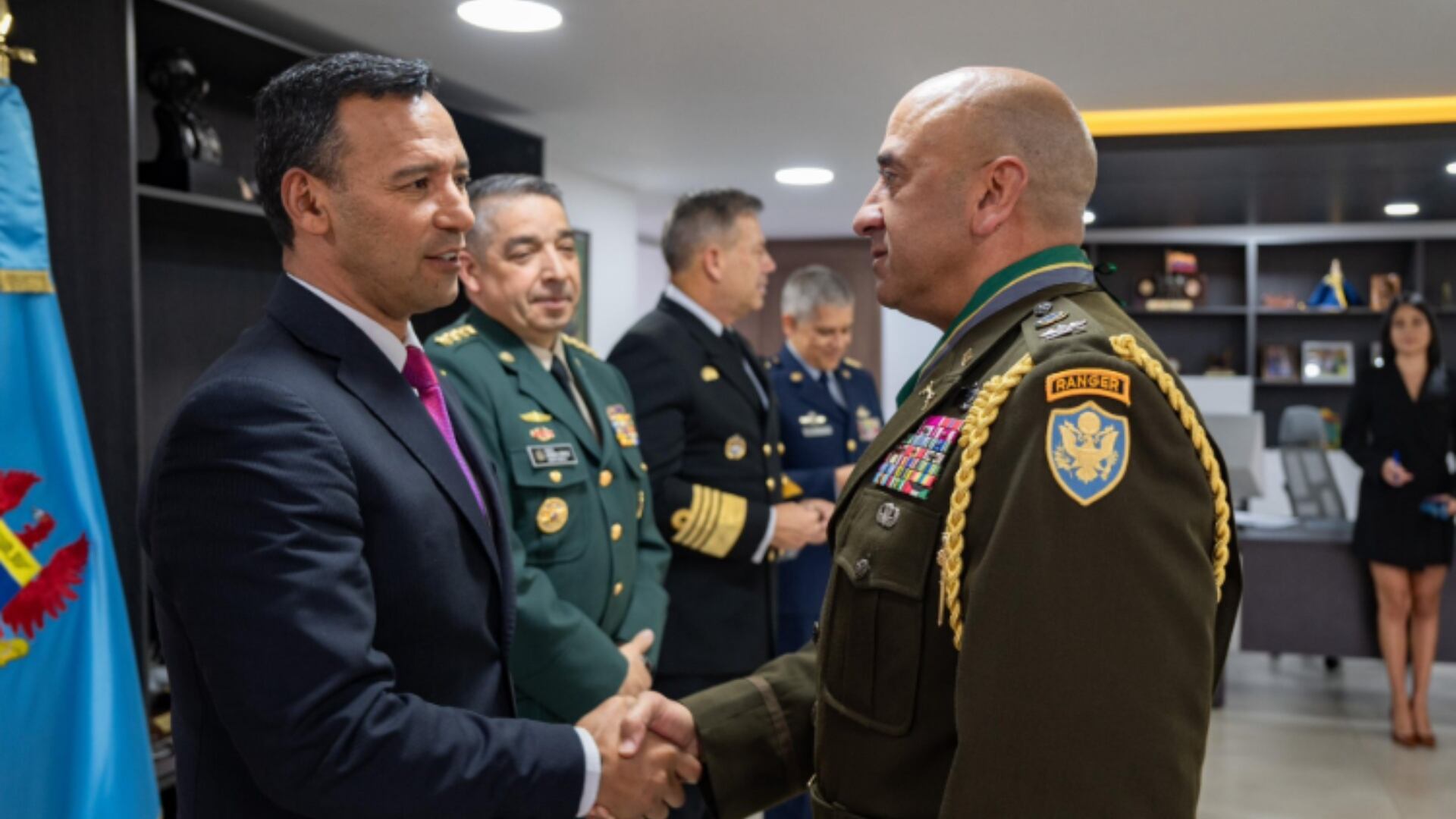 Ministro de Defensa, Pedro Sánchez y su mensaje a las tropas.