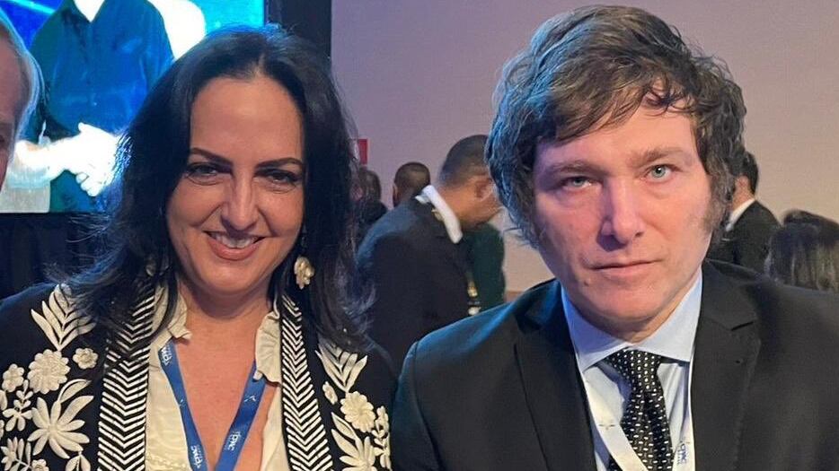 Mafe Cabal celebra triunfo de Javier Milei