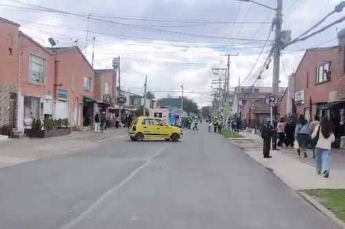 Trágico accidente en el barrio Modelia de Bogotá: un motociclista falleció tras choque con una camioneta