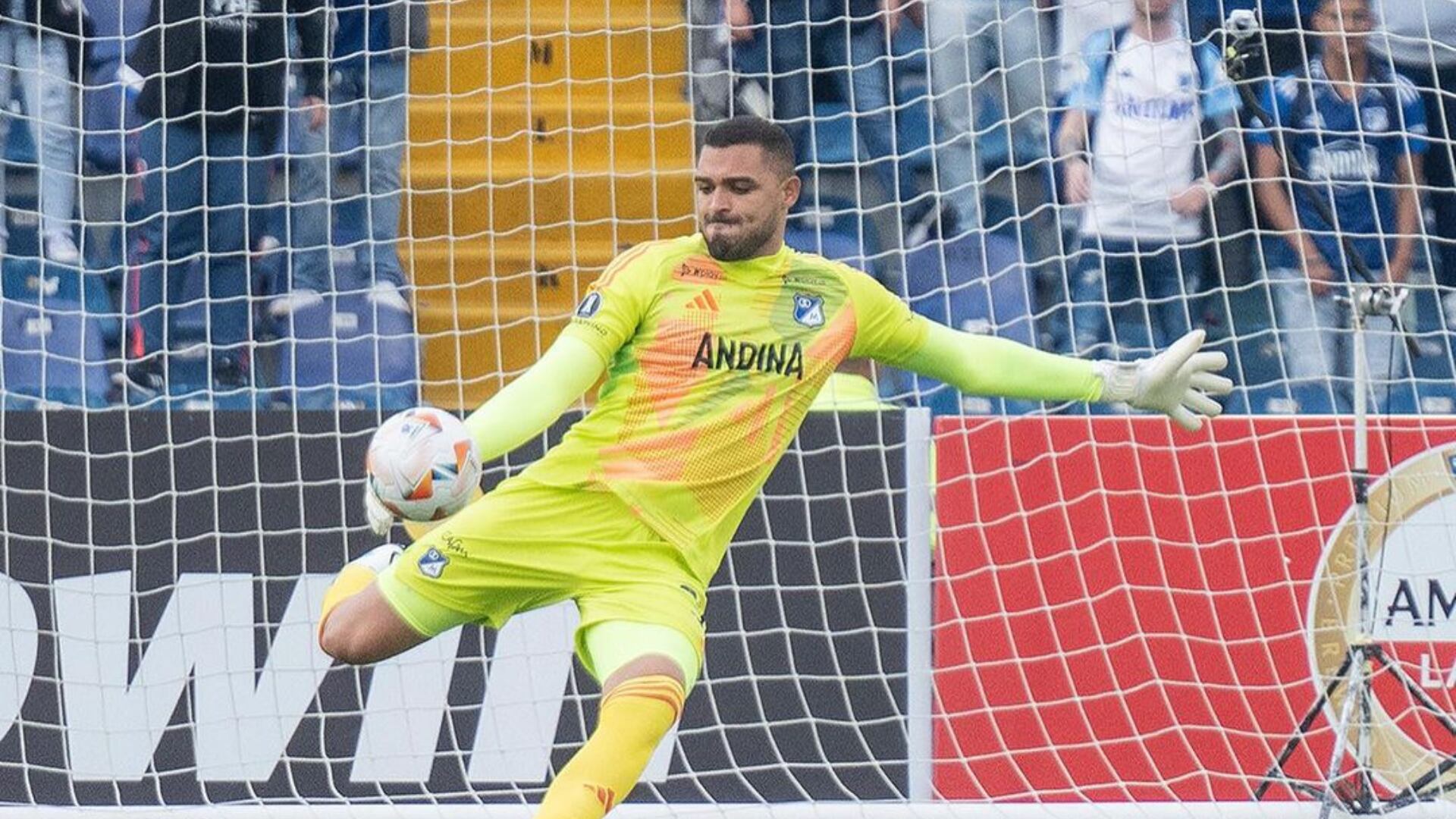 Álvaro Montero ofreció plata a los jugadores de Millonarios que lo ayuden a no recibir goles.