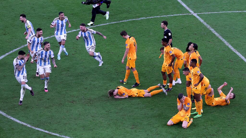 Argentina celebrando victoria ante Países Bajos.