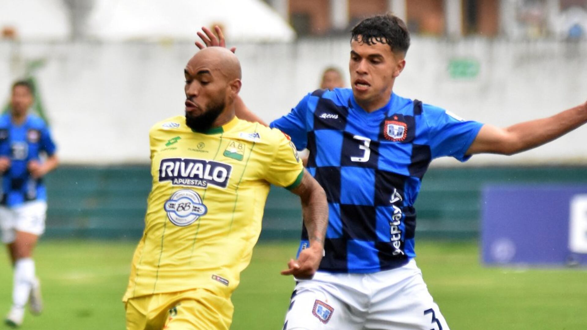 “Estaba mintiendo”: Futbolista del Chicó también le cayó al árbitro tras escándalo con Bucaramanga