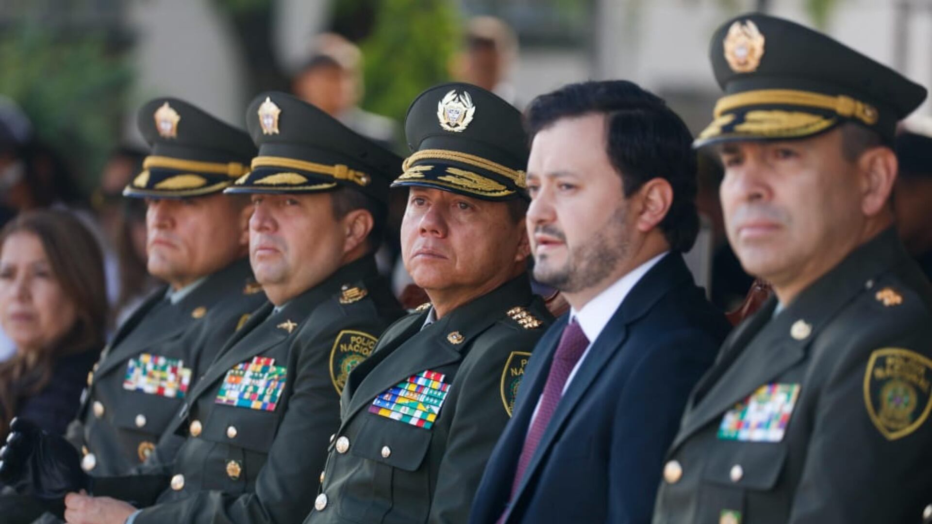 Evento de ascenso póstumo a víctimas del atentado de la Escuela de Cadetes.