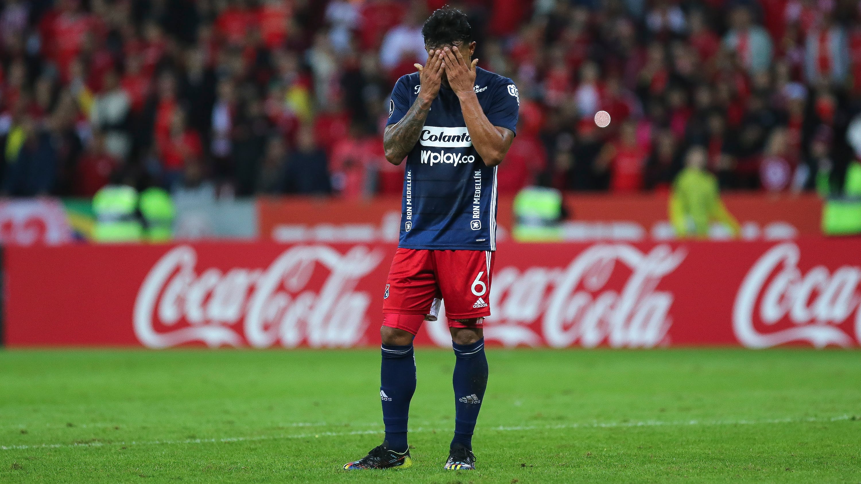 DIM reubicó a jugador como DT de las divisiones inferiores mientras Conmebol resuelve situación