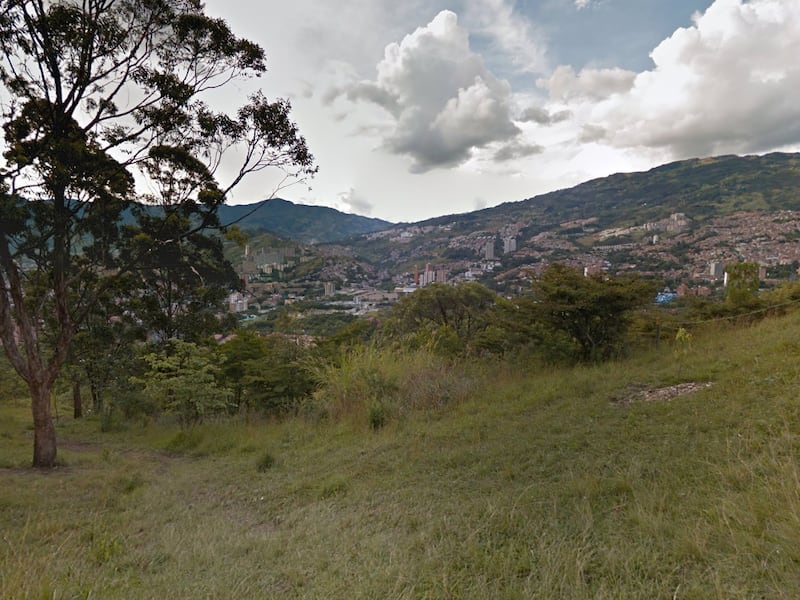 Joven canadiense habría sido robada y abusada por habitante de calle en Medellín: ya lo enviaron a la cárcel