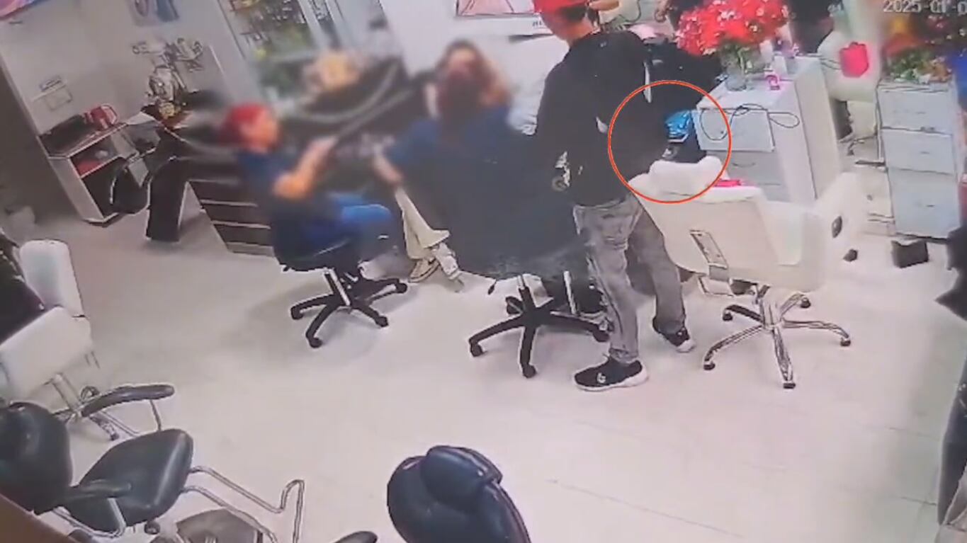 Ladrones roban usando bolsas de basura