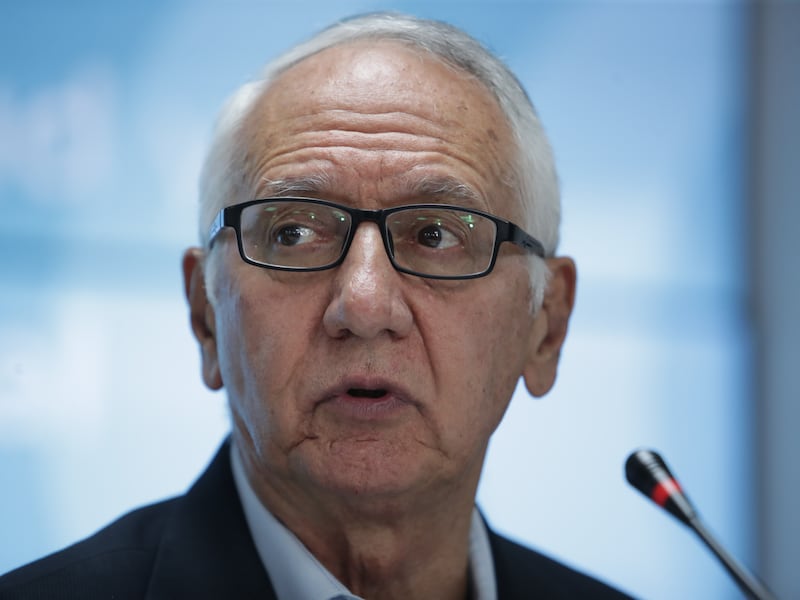 Radican Moción de censura contra ministro de Salud, Guillermo Jaramillo, por crisis en el sistema y comentarios sobre pacientes