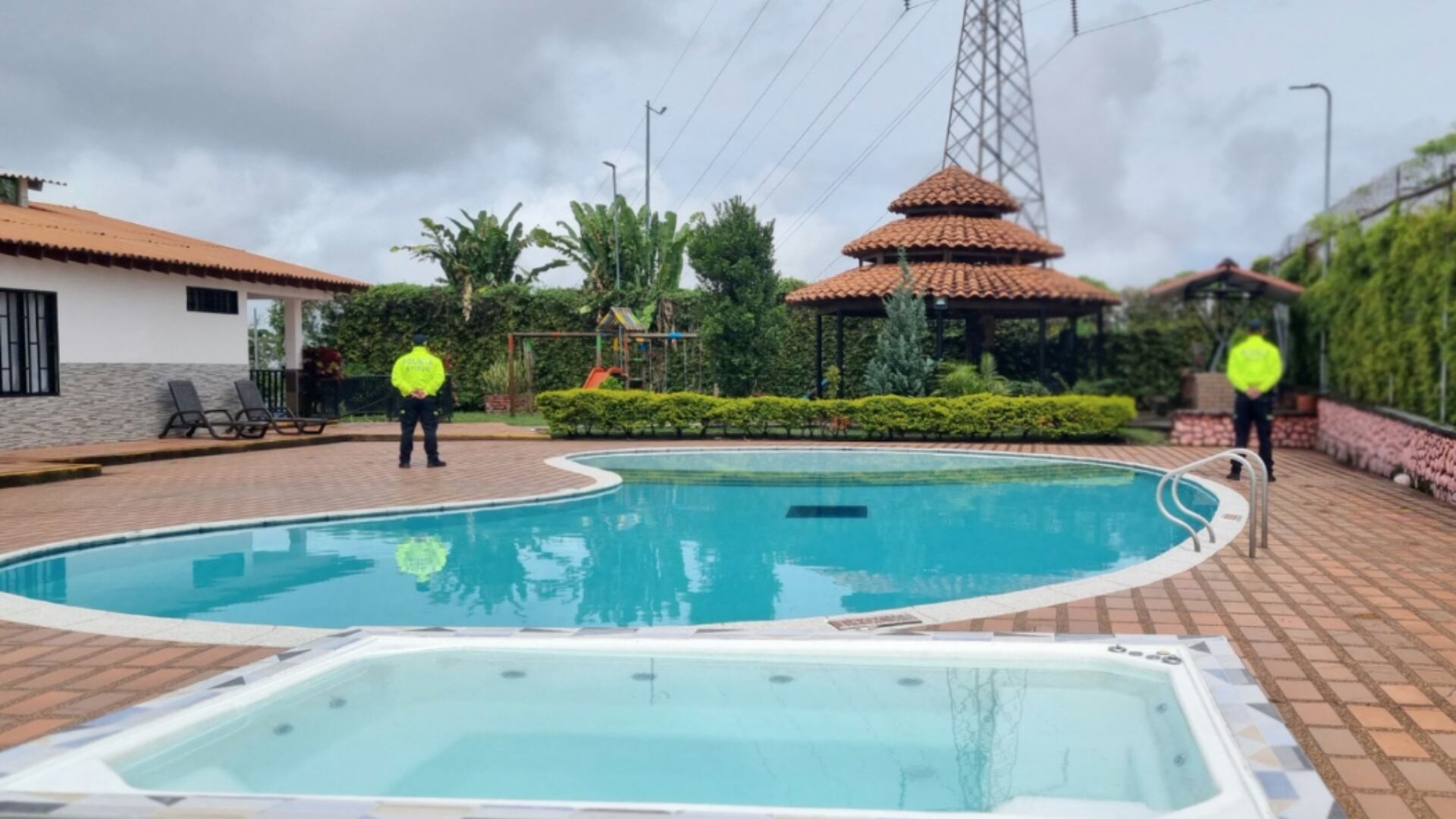 Extinción de dominio a bienes de 'La Empresa'.