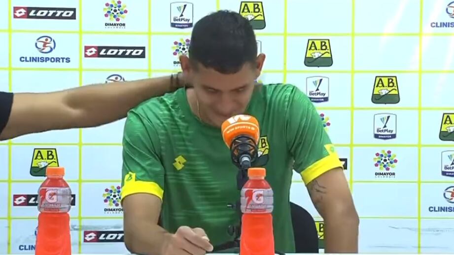 Conmovedora reacción de Stevenson Jerez tras debutar