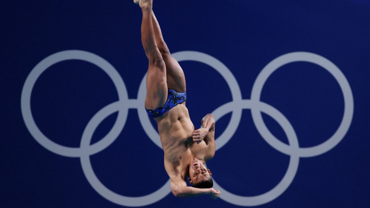 Luis Felipe Uribe metió el nombre de Colombia a la final olímpica de trampolín 3 metros