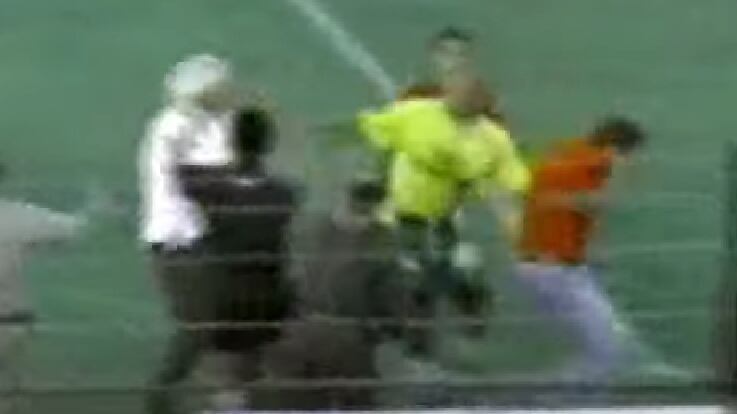 Puñetazo de Julio Comesaña a Jorge Luis Pinto