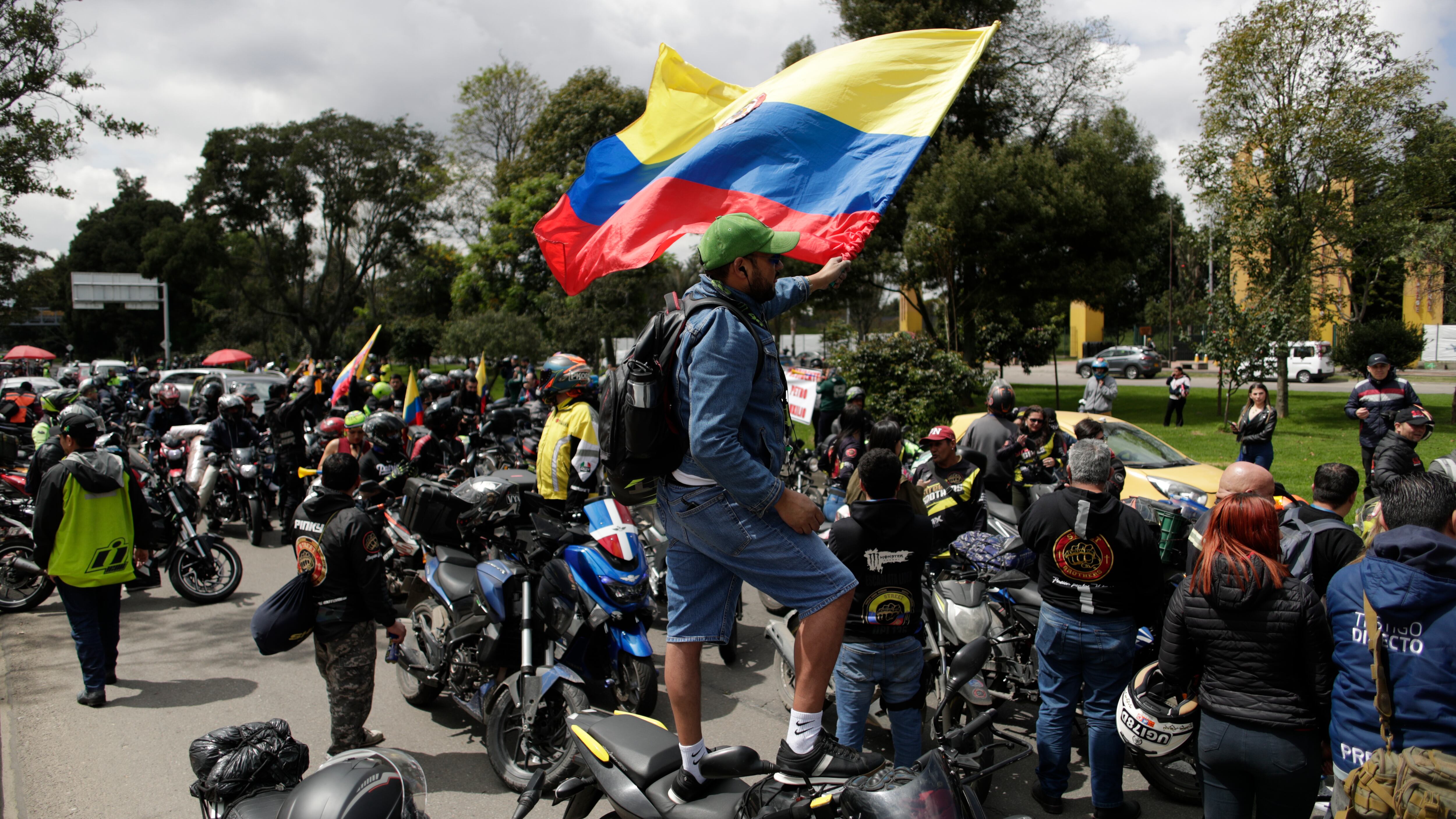 Motociclistas de Bogotá se manifiestan contra las dificultades para acceder al SOAT