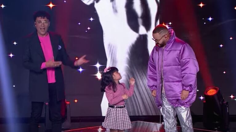 Sol cantó ‘Cuán lejos voy’ en La Voz Kids y se fue con Nacho