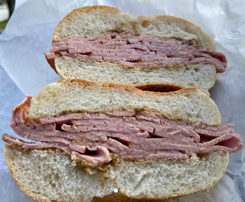 El 3 de noviembre se celebra el Día Mundial del Sándwich, una de las fechas más sabrosas del calendario, ya que el sándwich es uno de los platos más populares y variados que existen a nivel mundial. Foto: Instagram.