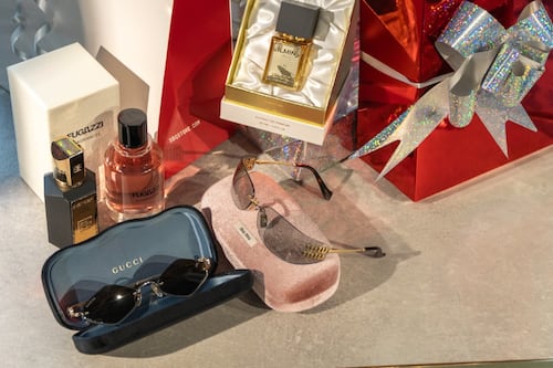 Qué compran los colombianos en Navidad: ropa, gafas y perfumes dominan el mercado