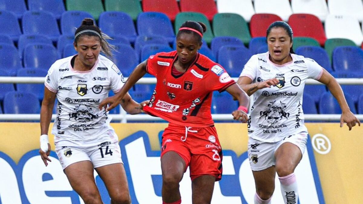 Llaneros abandonó el partido por dudoso gol validado a América