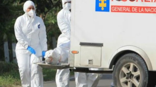 Proceso de levantamiento del cuerpo por la Fiscalía General de la Nación