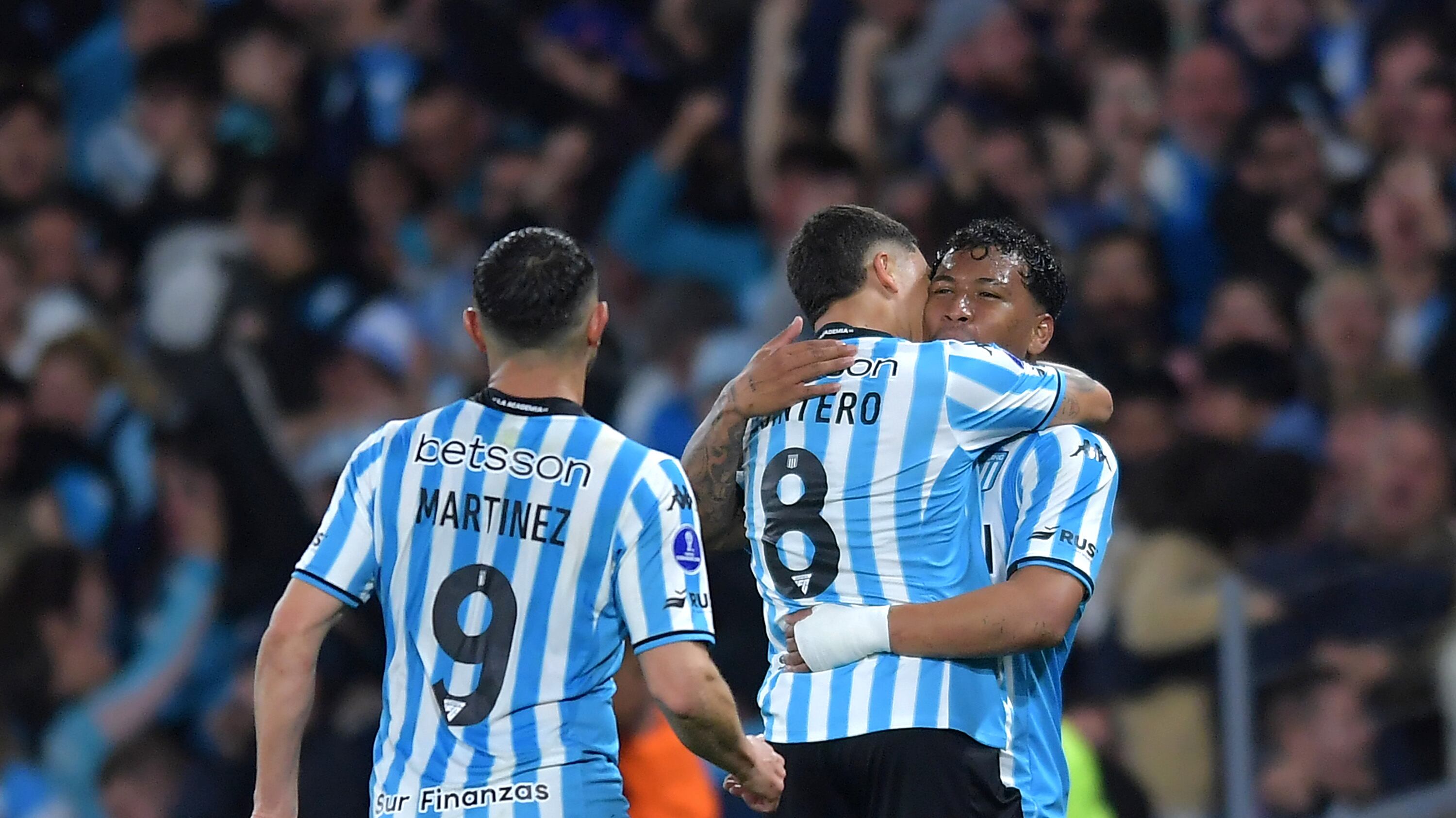 Roger Martínez salió de Racing y parece que no muy bien