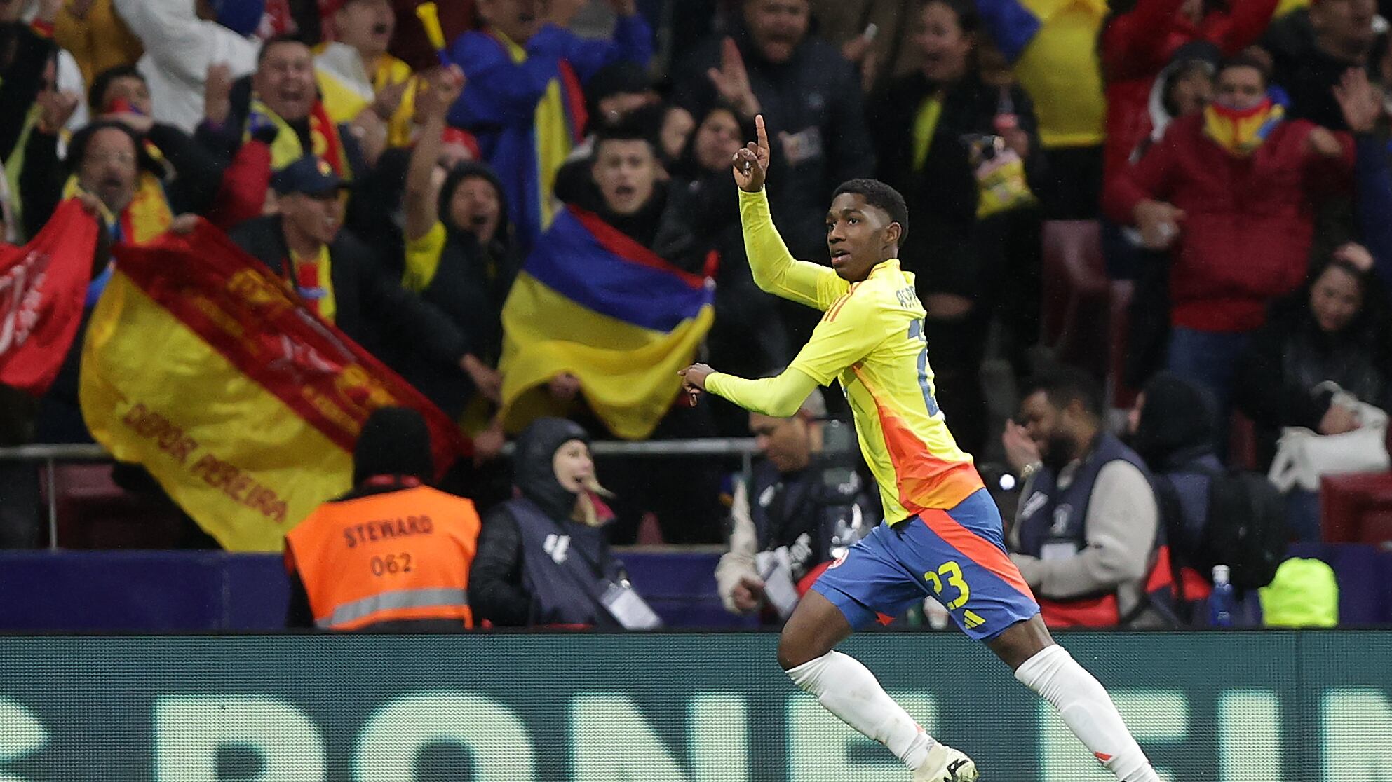 Romania v Colombia - International Friendly