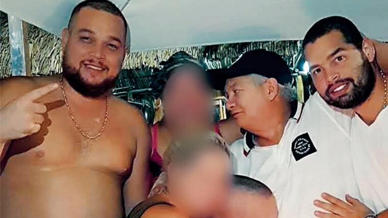 Roberto Vega Daza y su padre y hermano fallecidos en la masacre en Villa Campestre, en Barranquilla.