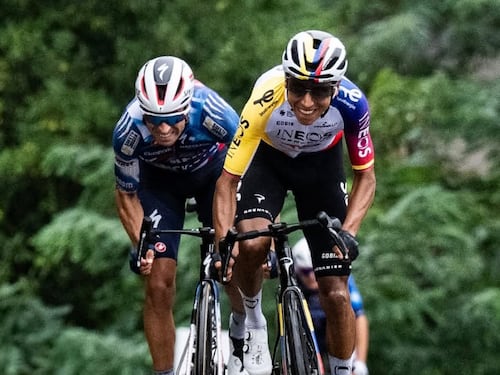 Tres colombianos presentes en el Giro de Italia 2026, ¿cuándo empieza y por dónde verlo?
