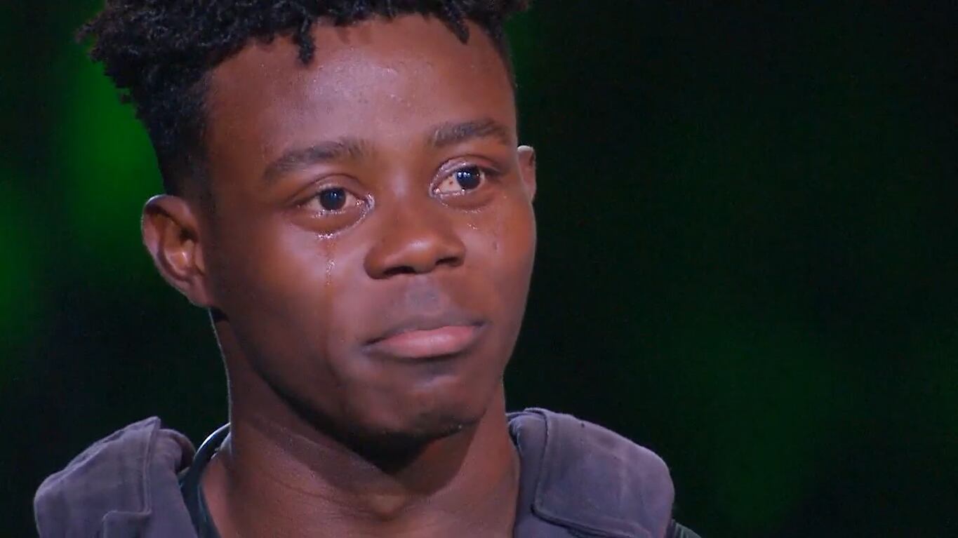 Yoifer del 'Desafío XX' era uno de los participantes más queridos por los televidentes y en sus redes mostró al perrito que lo salvó de morir.