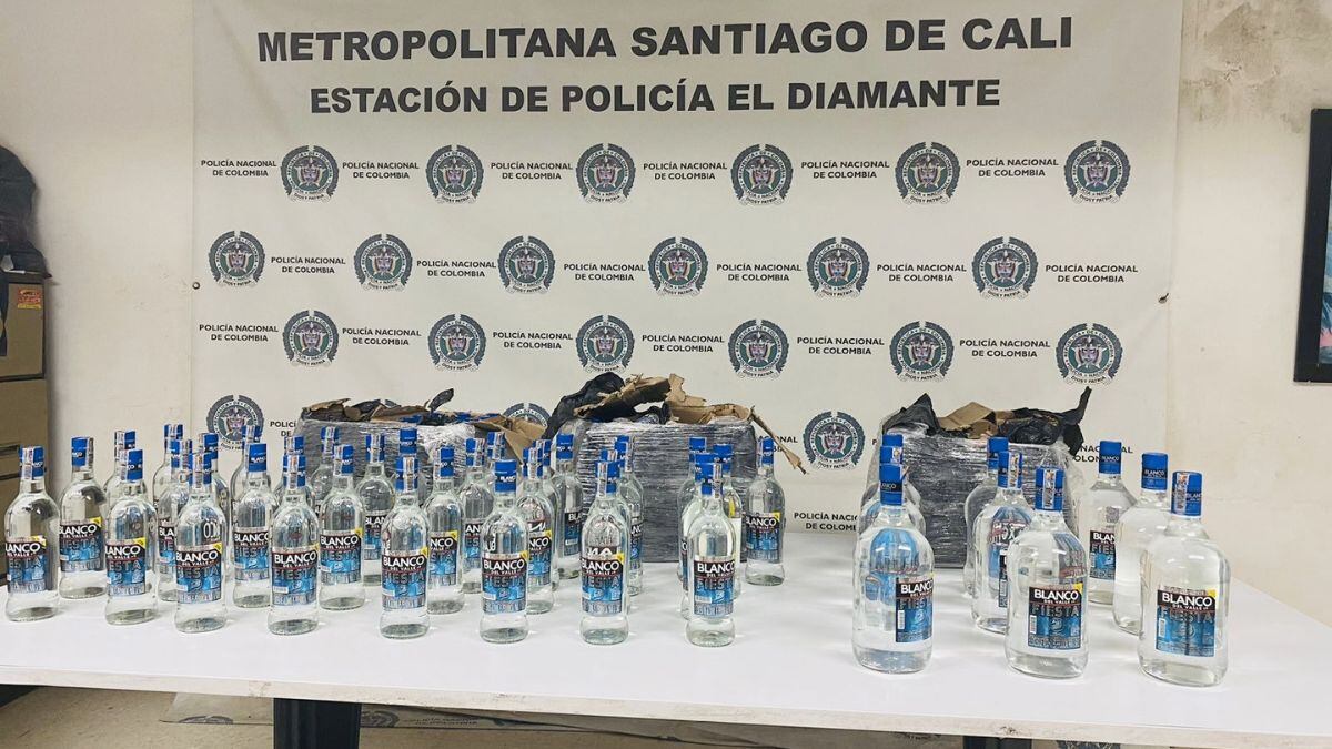 La policía de Cali incautó un cargamento de licor adulterado que iba a ser llevado a establecimientos nocturnos de la ciudad.