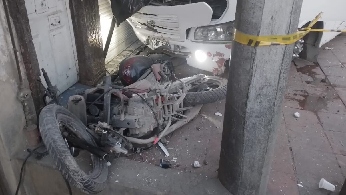 Dos motociclistas murieron arrollados por un bus en Ciudad Bolívar.