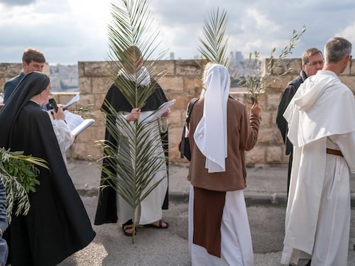 Jerusalén vive un Domingo de Ramos inédito: Restricciones de seguridad silencian la tradición milenaria