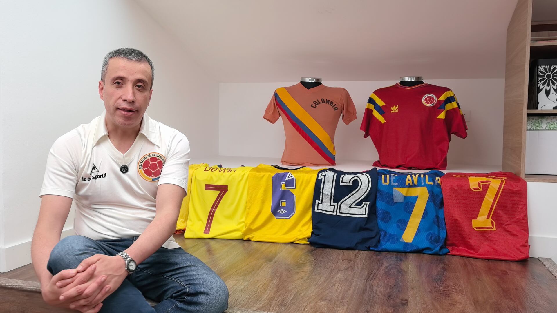 Enrique Delgado - Foto: Tomada por Helber Vargas durante entrevista con el coleccionista y periodista Enrique Delgado