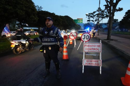 Si va a salir de Bogotá este fin de semana, estas son las restricciones y el pico y placa regional que debe cumplir
