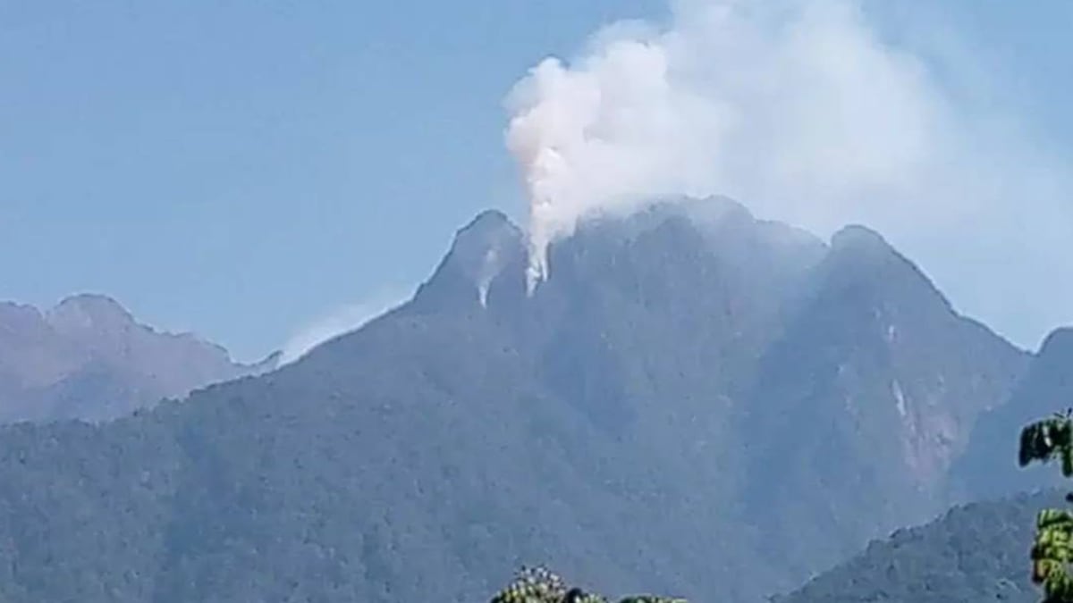 La Sierra Nevada de Santa Marta sufre de incendio forestal denuncia el pueblo indígena Kogui.