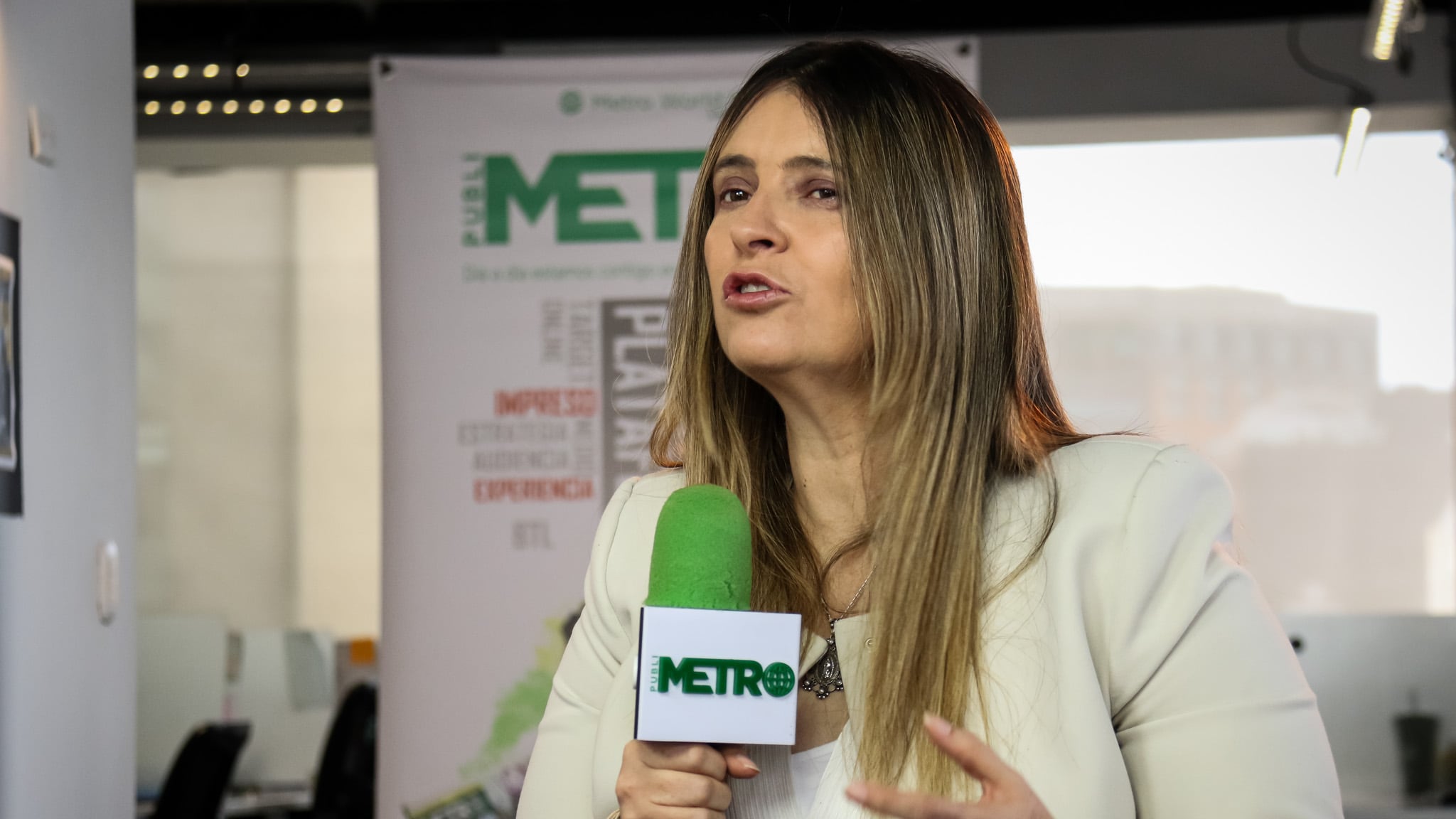 Paloma Valencia, senadora y precandidata presidencial, en entrevista con PUBLIMETRO