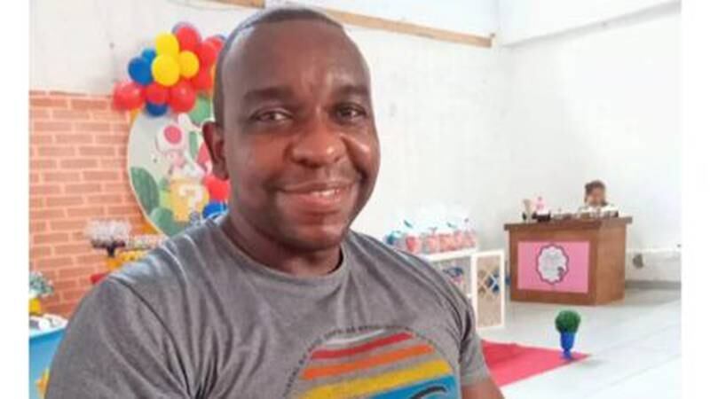 Sargento mata a vecino negro y dice haberlo confundido con ladrón